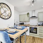 Estcourt Avenue Leeds (West Yorkshire)