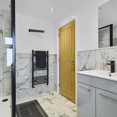 Stylish Headingley *